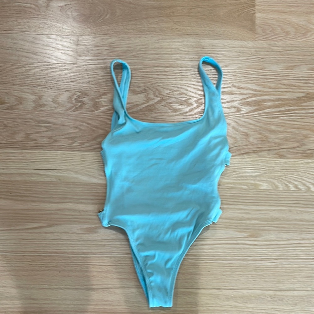 L Space One piece Bathingsuit